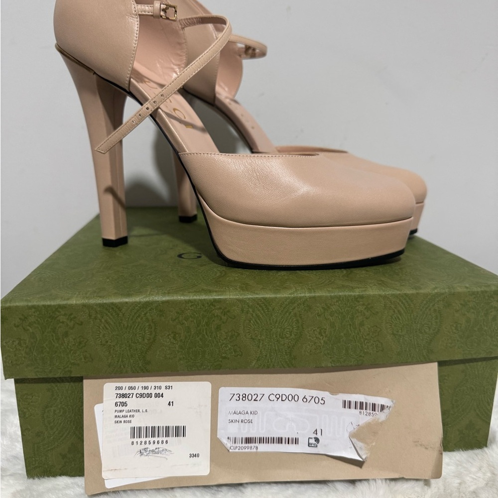 Gucci Women's Pink Platform Heels - Picture 6 of 6